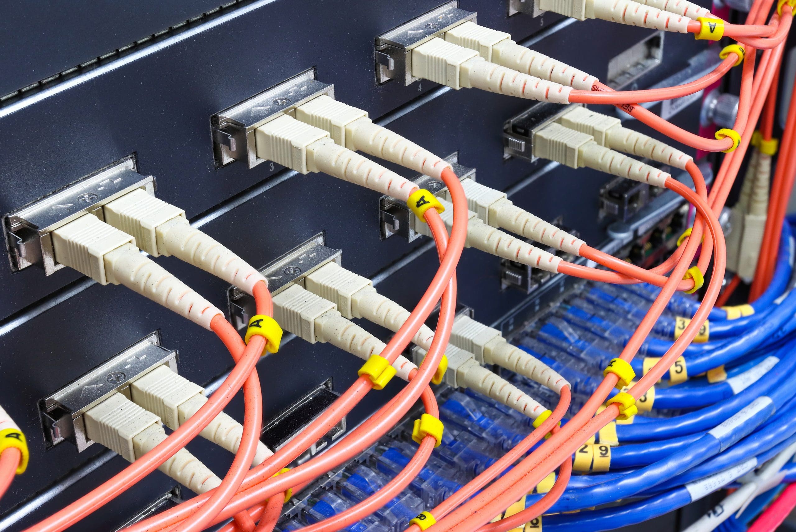 cable network, fiber optic cable connect to switch port in serve